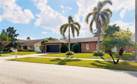 2814 SW 13th Dr Deerfield Beach FL 33442