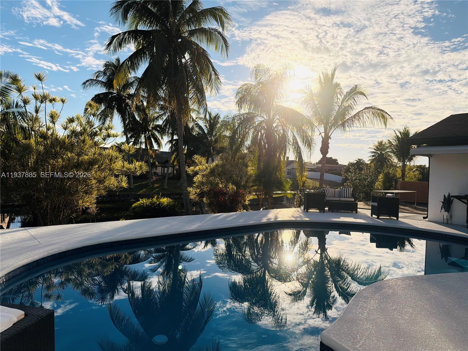 CRYSTAL HEIGHTS - Residential