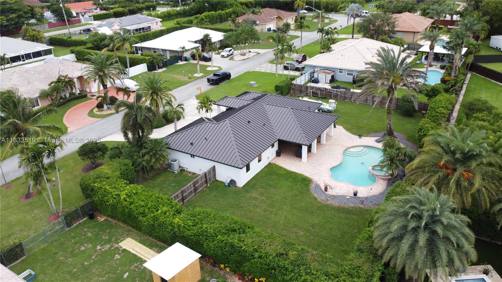 AVOCADO JUNCTION - Residential