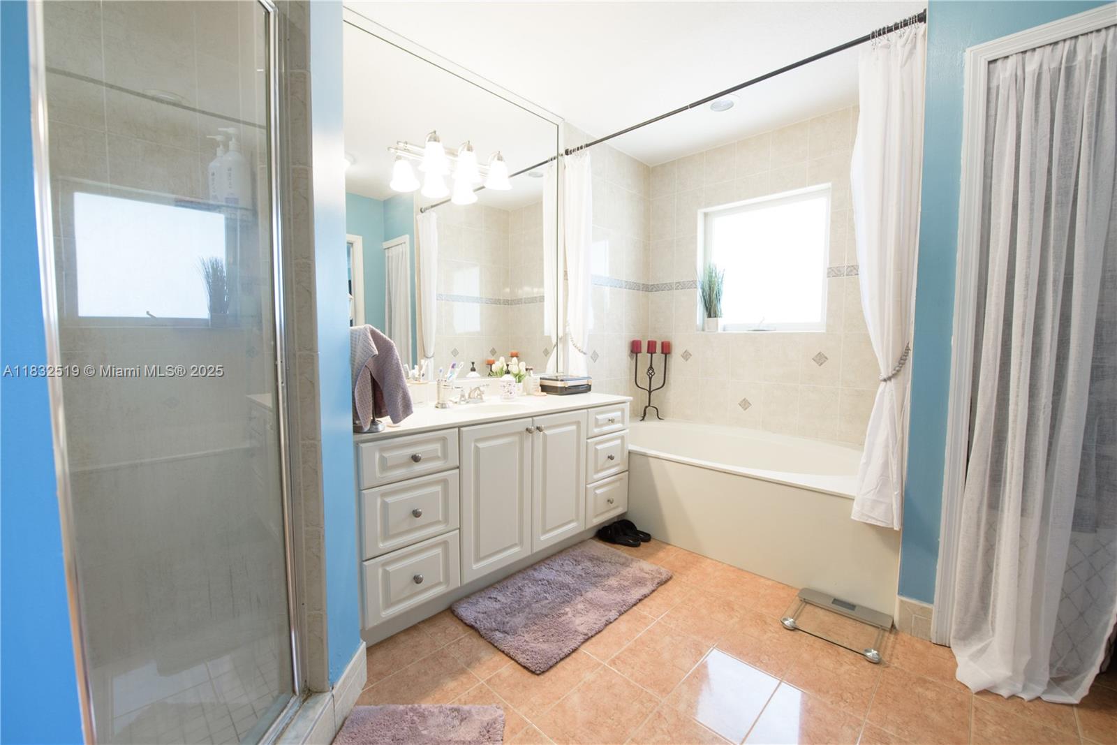 AVOCADO JUNCTION - Residential