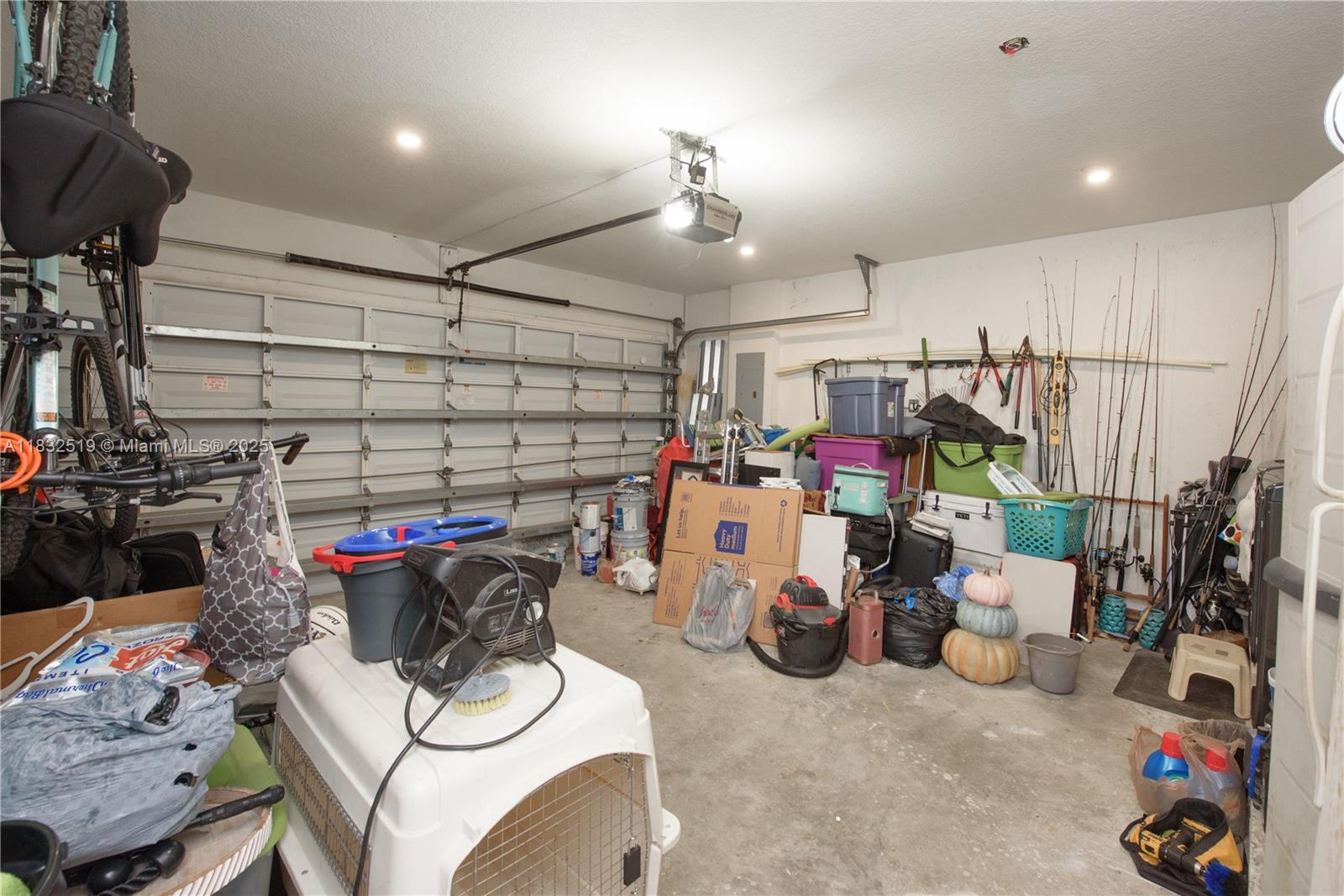 AVOCADO JUNCTION - Residential