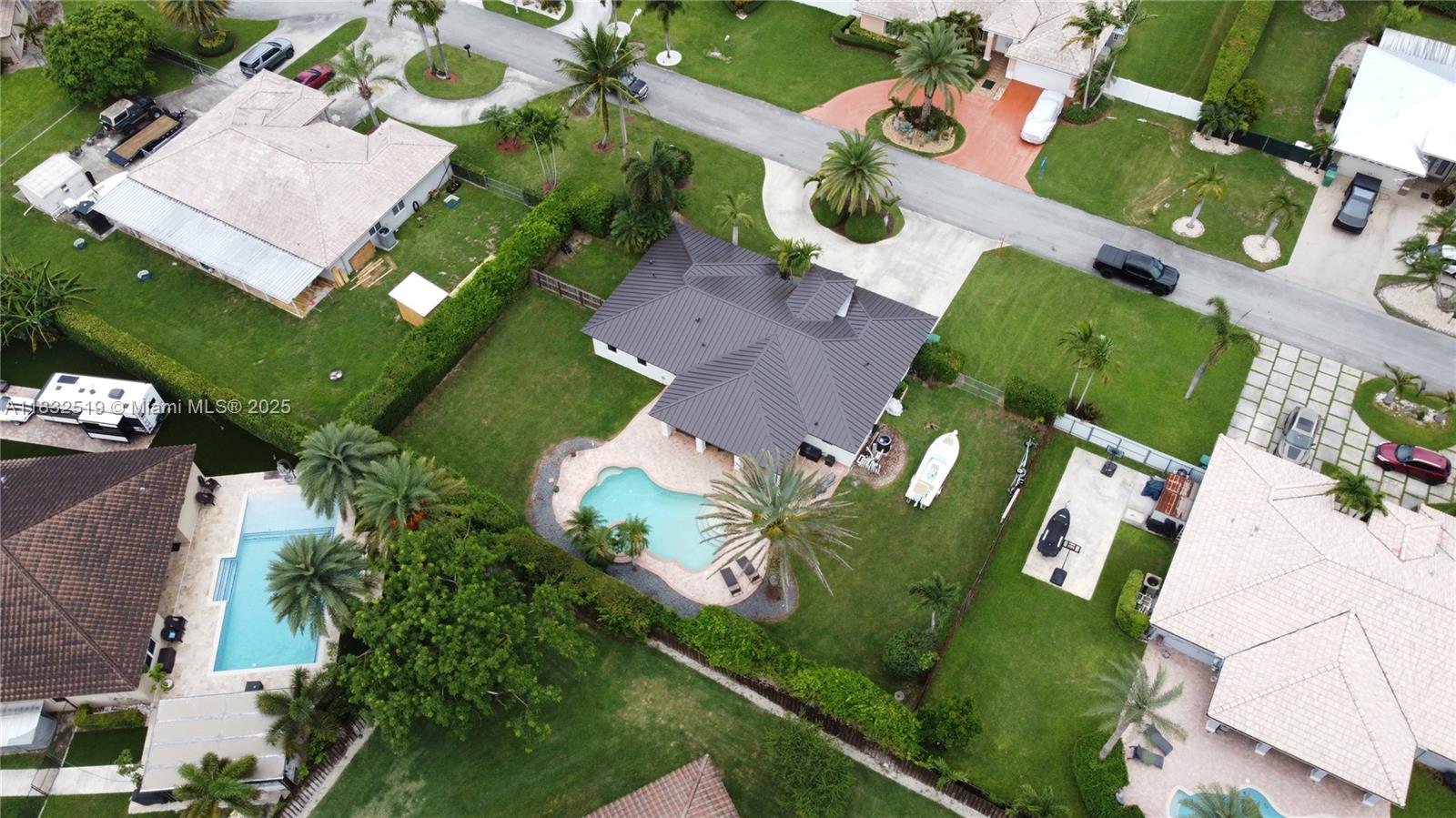 AVOCADO JUNCTION - Residential