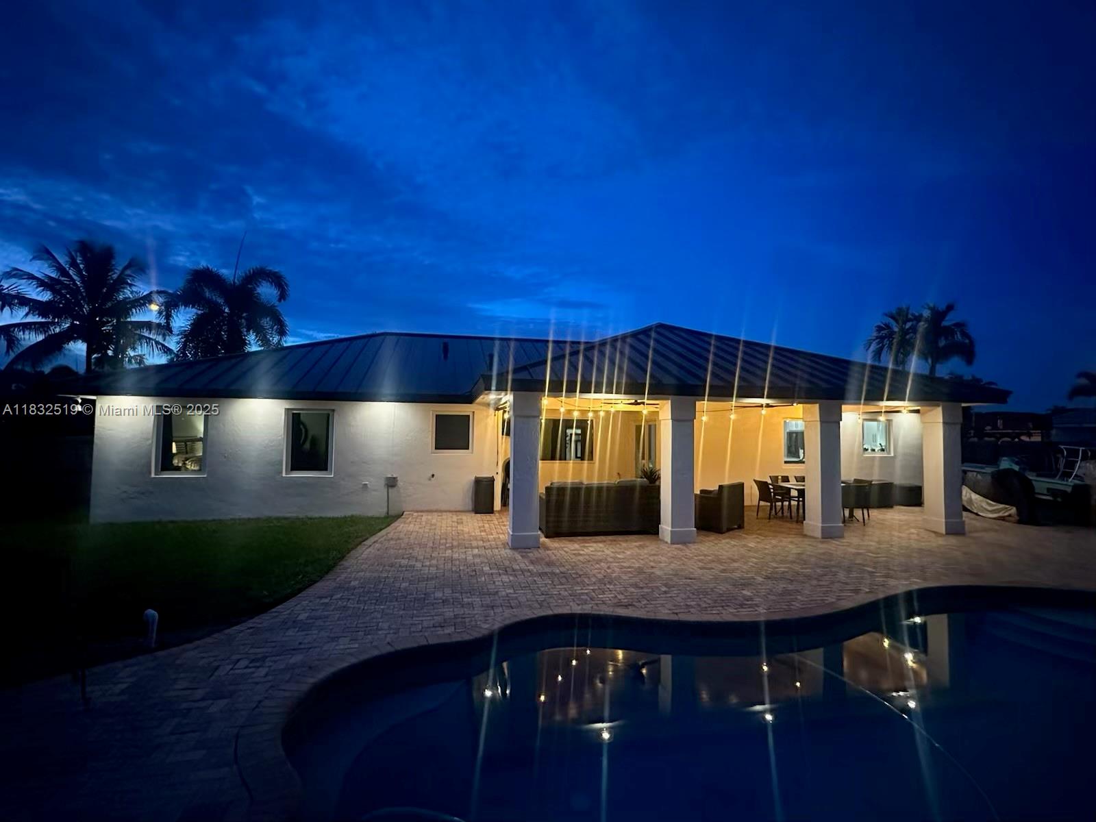 AVOCADO JUNCTION - Residential