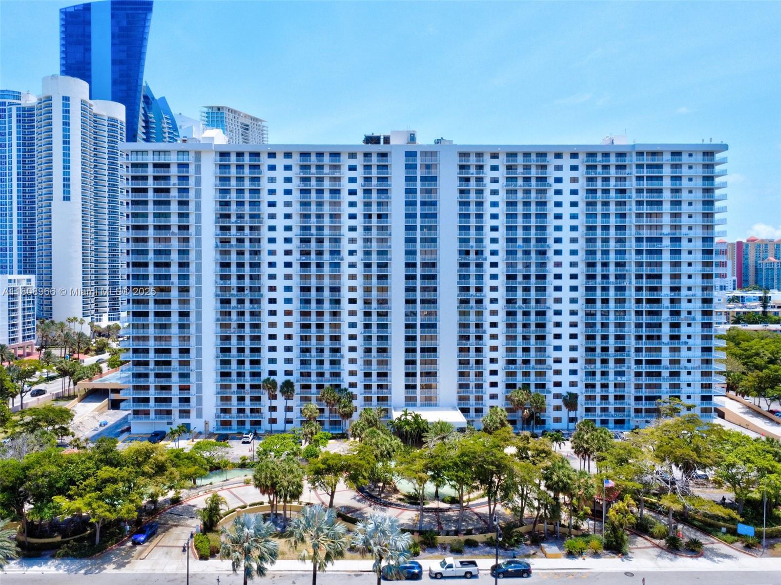 210 174th St 2419, Sunny Isles Beach, Miami-Dade County, Florida - 3 Bedrooms  
3 Bathrooms - 