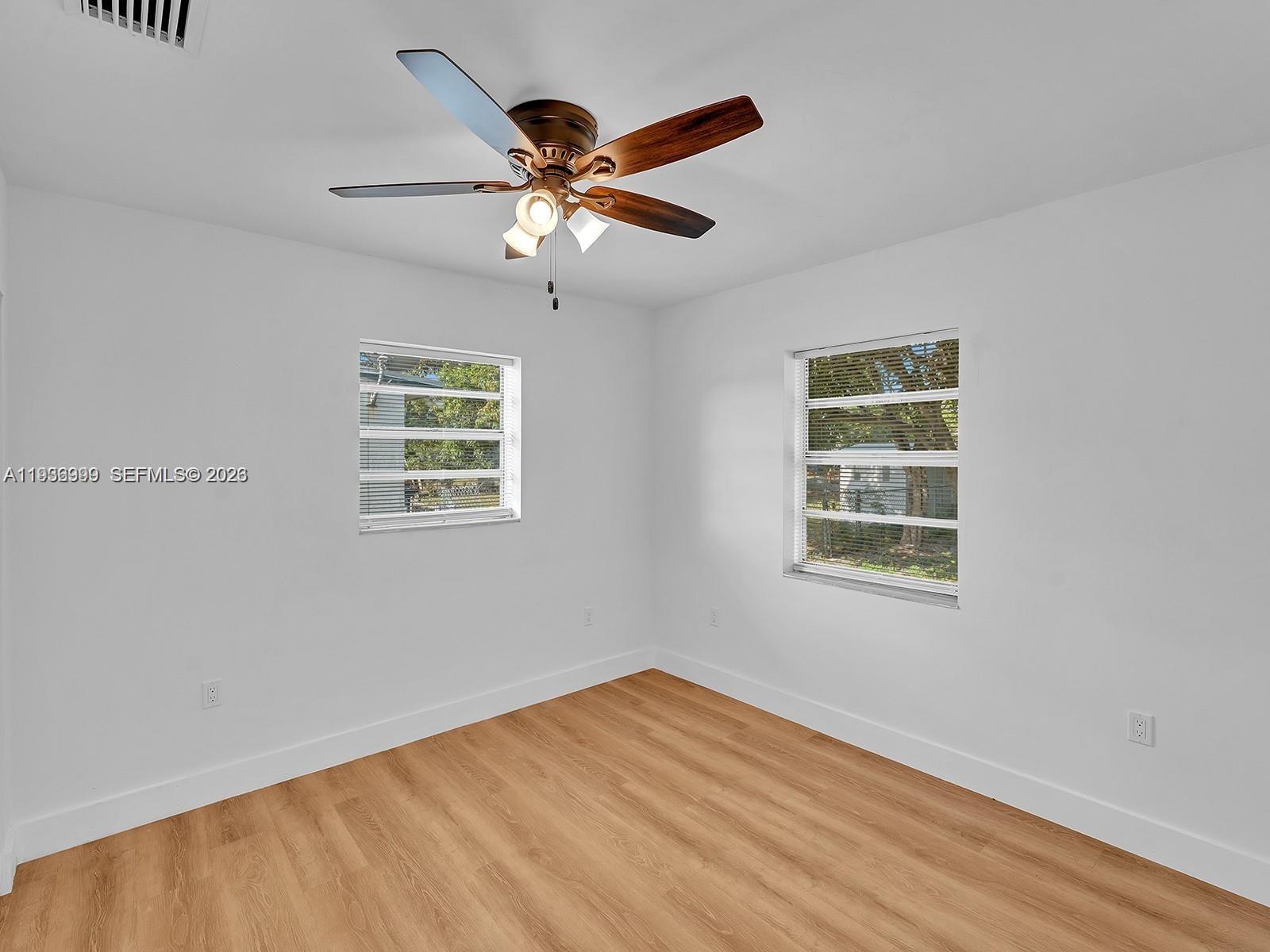 LAUDERDALE MANORS ADD-REV - Residential