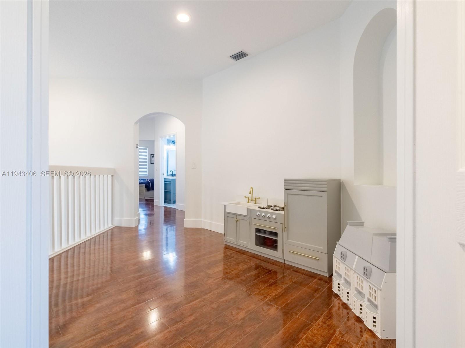 SECTOR 7 SOUTH - Residential