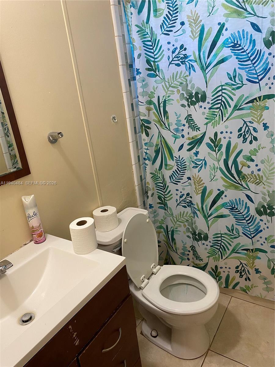 Country Lakes - Residential