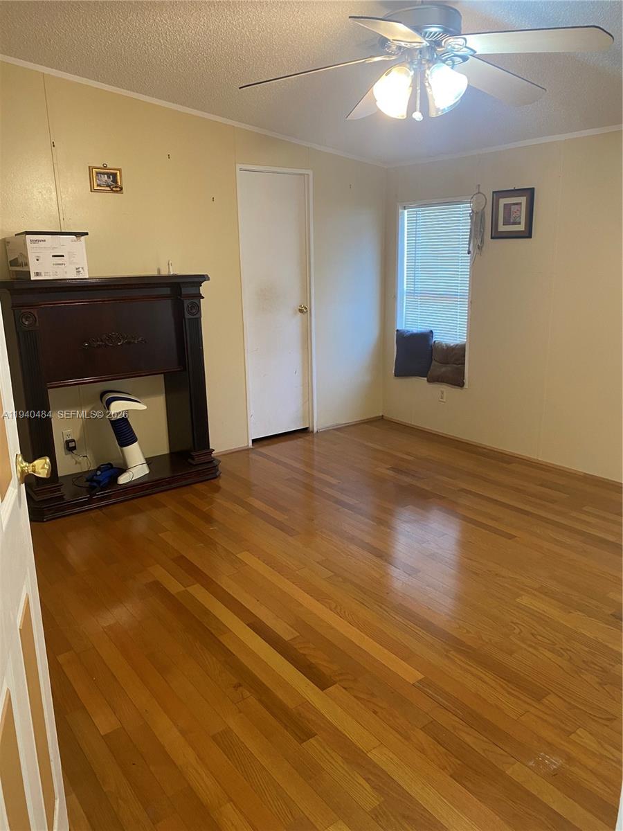 Country Lakes - Residential