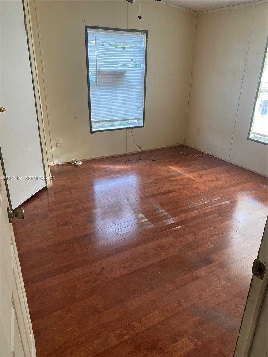 Country Lakes - Residential