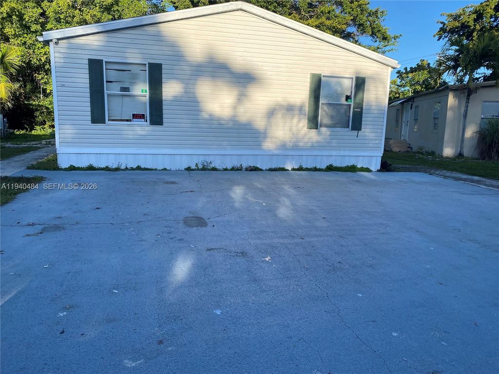 Photo of 6800 NW 39th Ave #190, Coconut Creek, FL 33073 (MLS # A11940484)