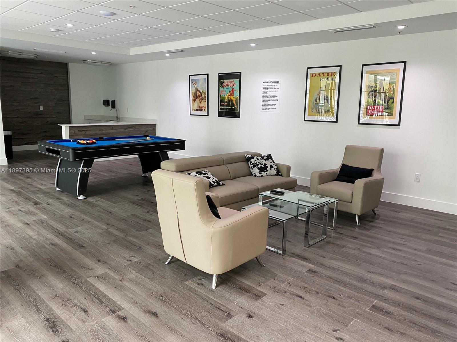 MAIN STREET LOFTS CONDO - Residential