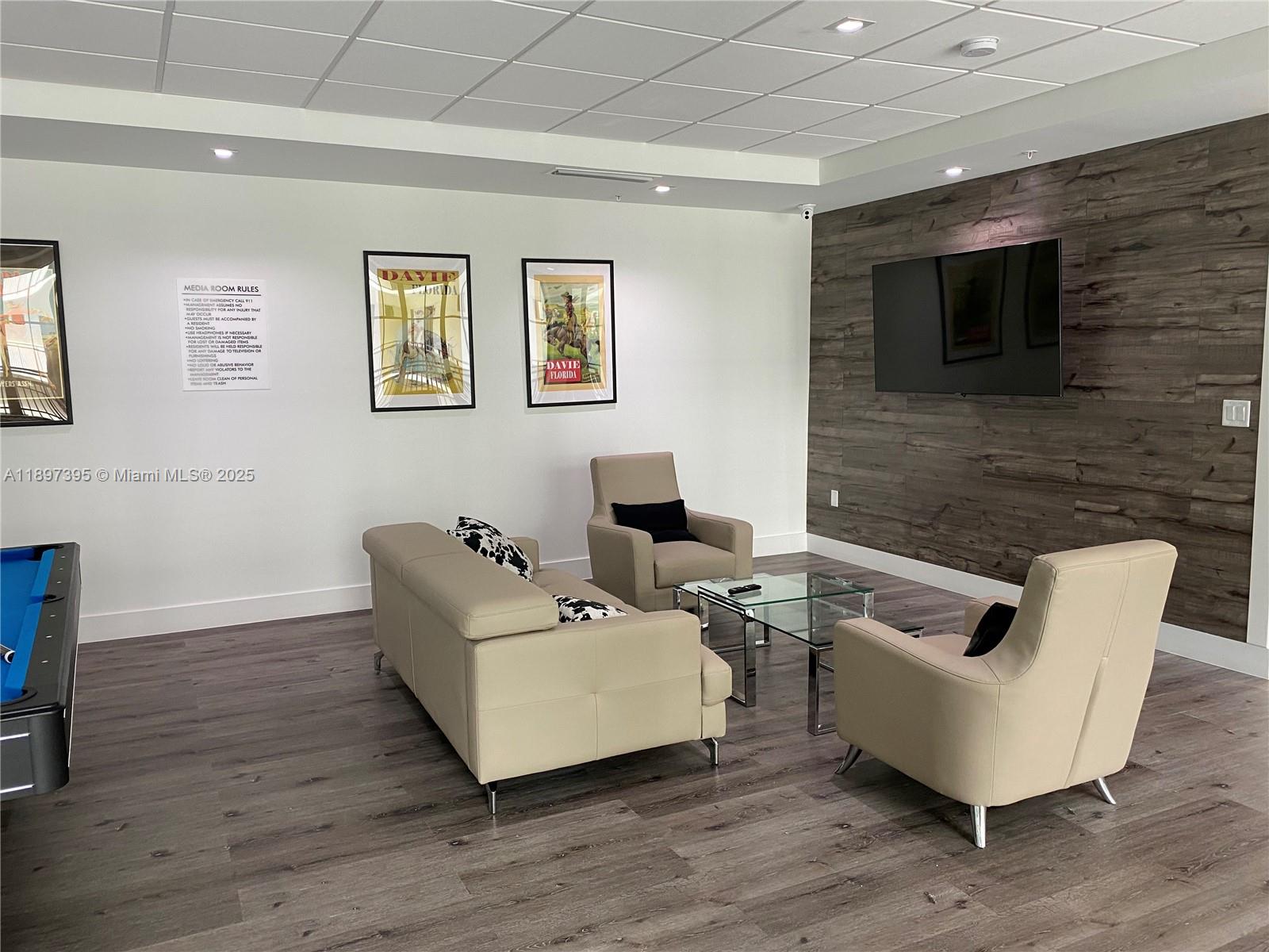 MAIN STREET LOFTS CONDO - Residential