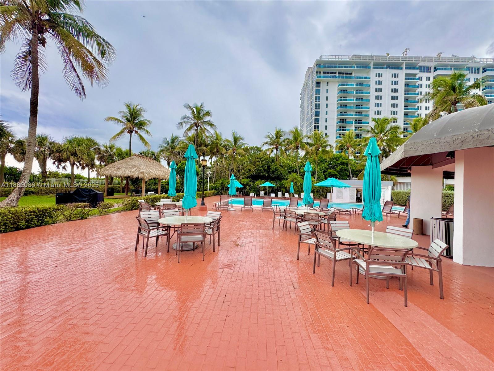 THE RIVIERA CONDO - Residential