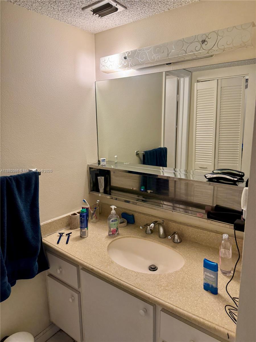 THE RIVIERA CONDO - Residential