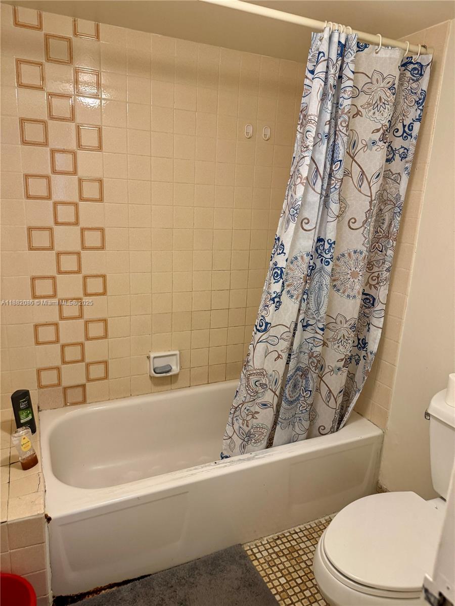 THE RIVIERA CONDO - Residential