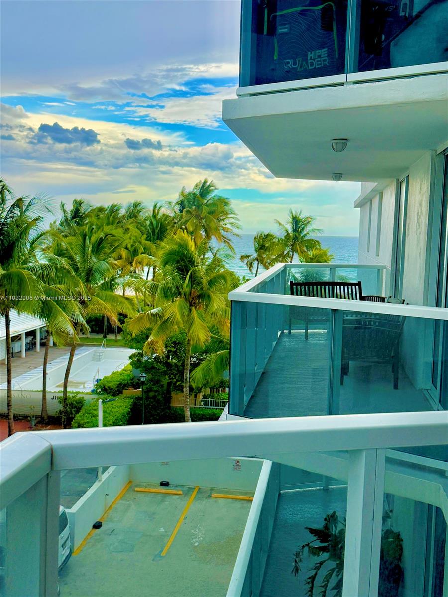 THE RIVIERA CONDO - Residential