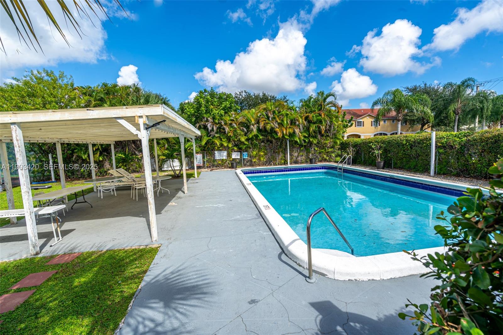 GARDENS OF BURNHAM WOODS - Residential