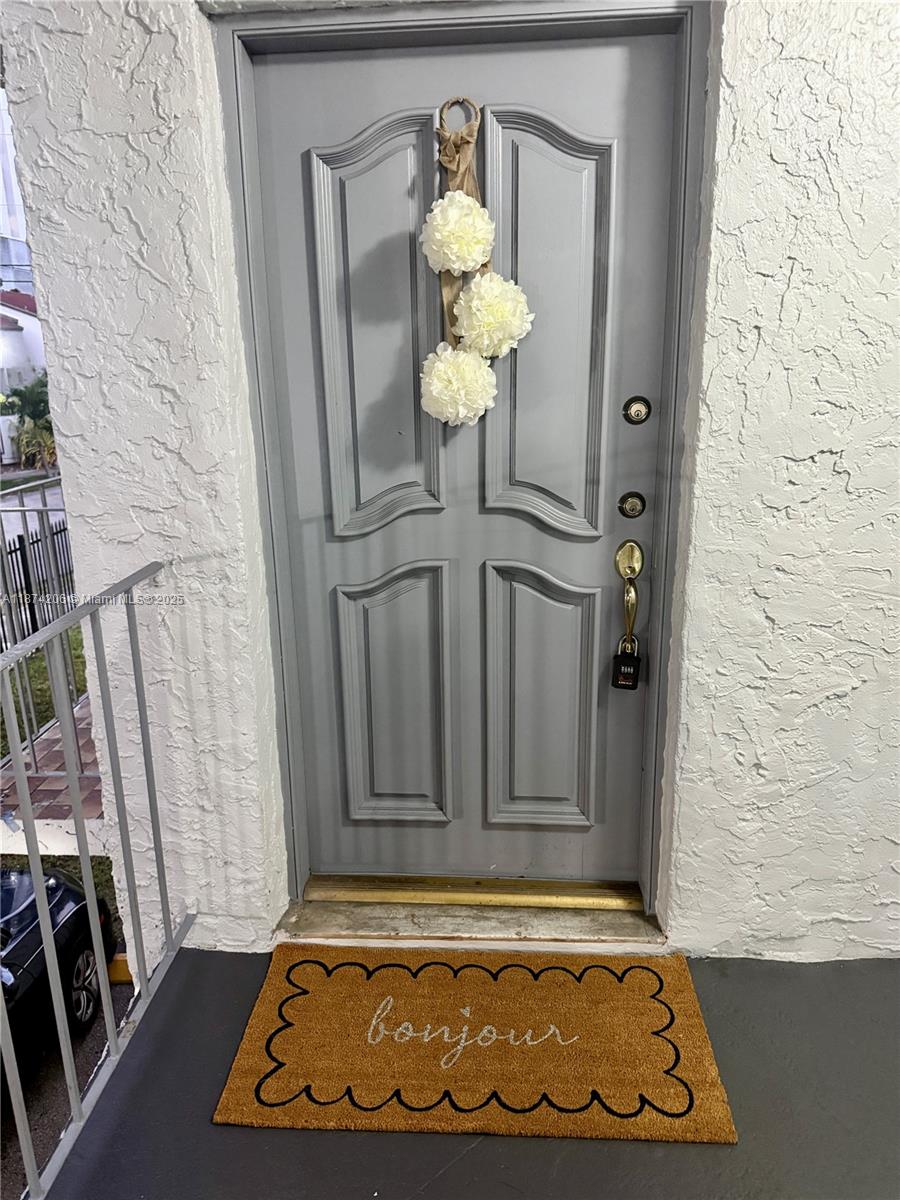 LA BAHIA CONDO - Residential