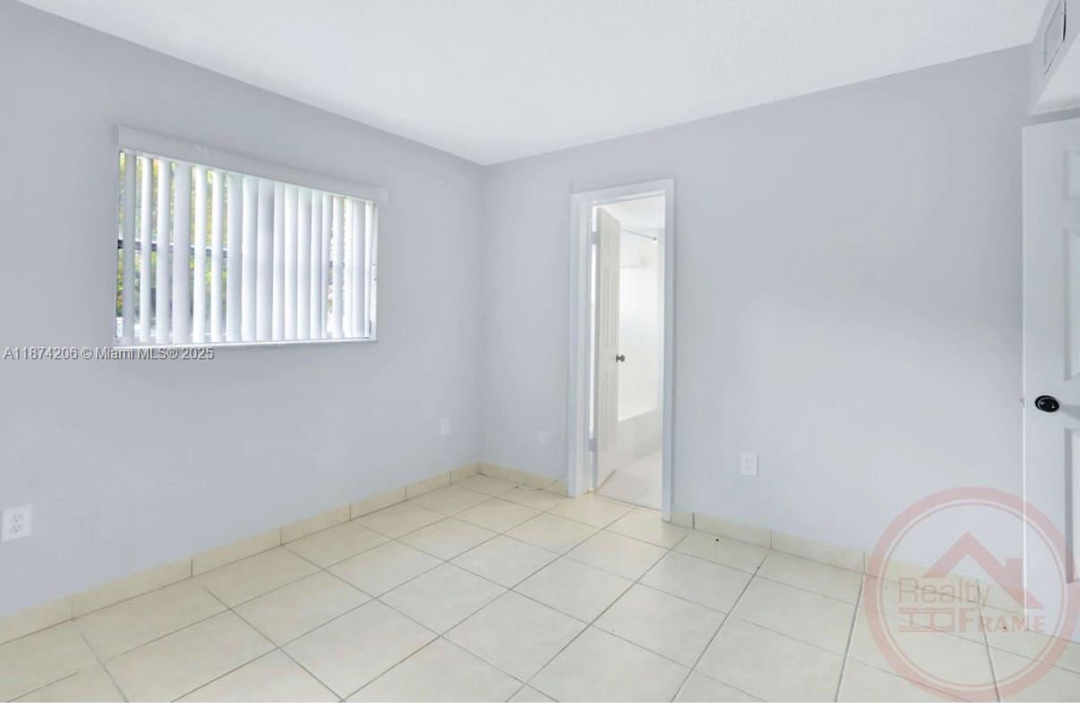 LA BAHIA CONDO - Residential