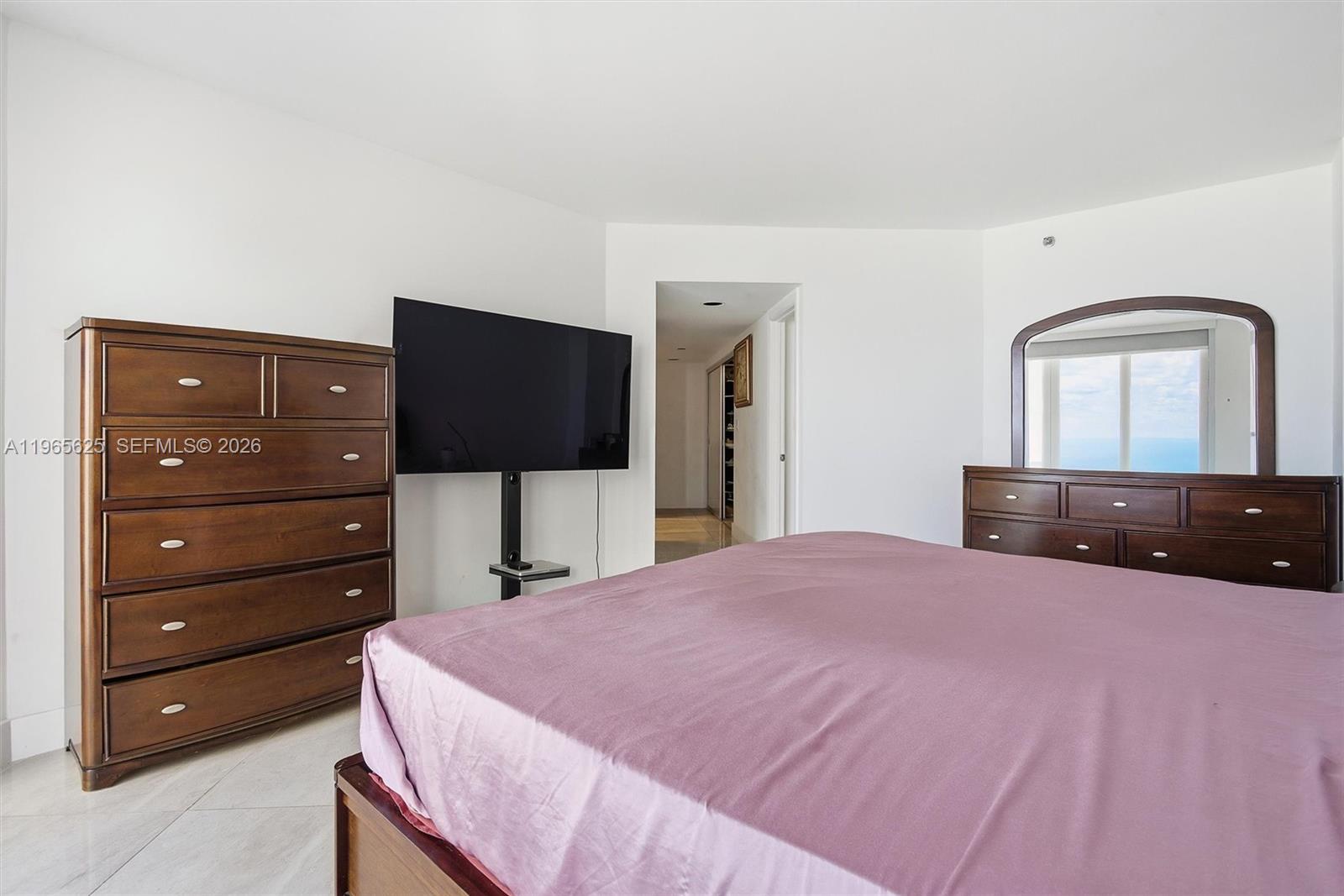 OCEANIA I CONDO - Residential