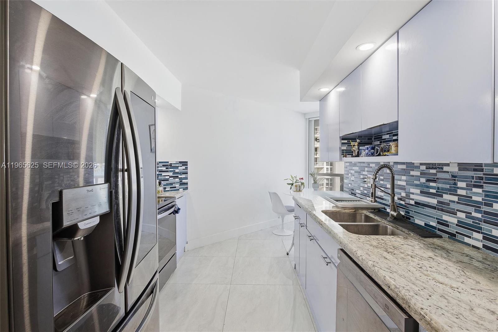 OCEANIA I CONDO - Residential