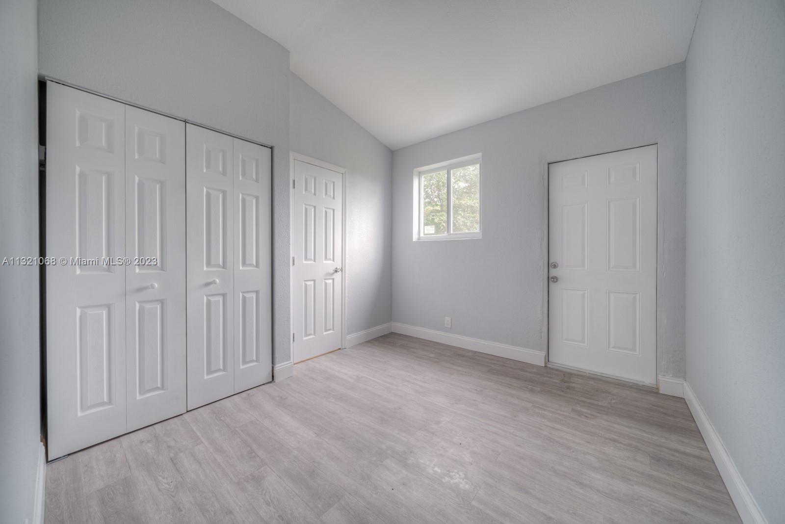 DIANE PARK SUB - Residential Lease