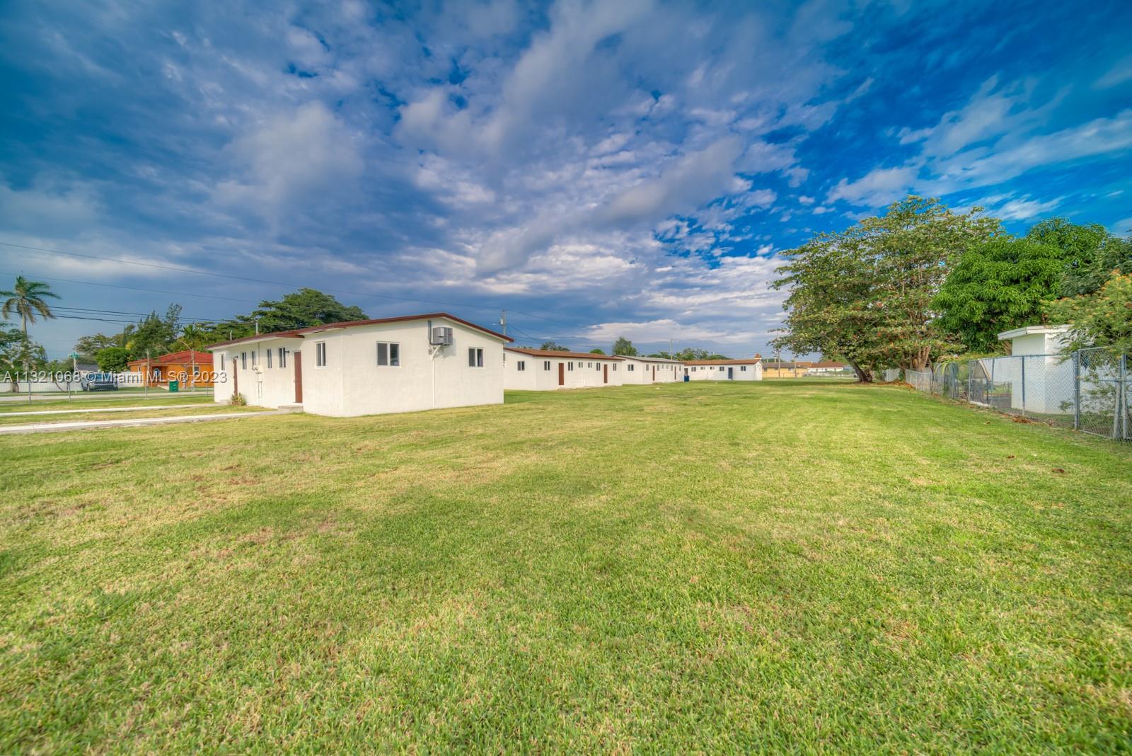 DIANE PARK SUB - Residential Lease