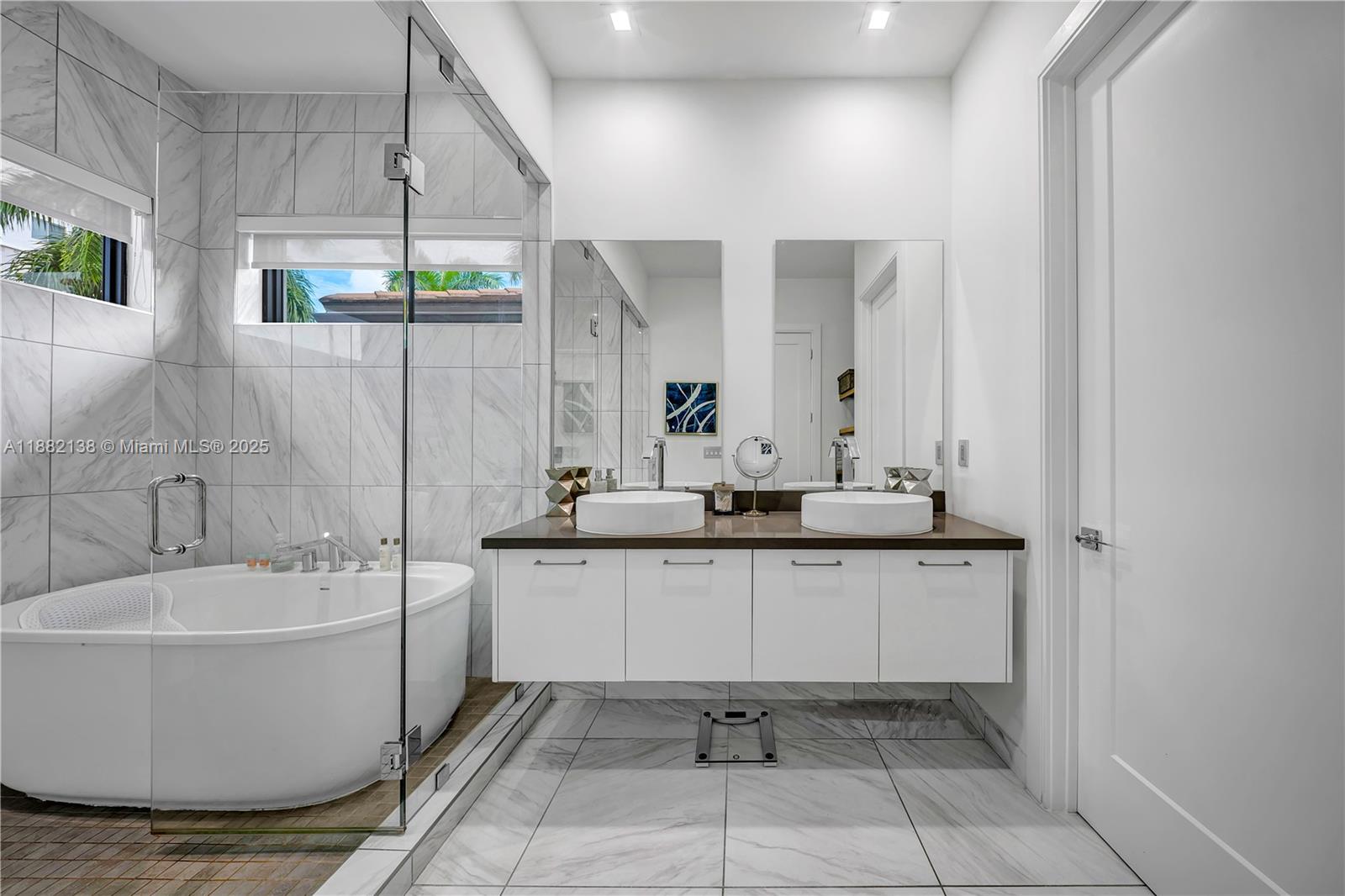 CANARIAS WEST - Residential