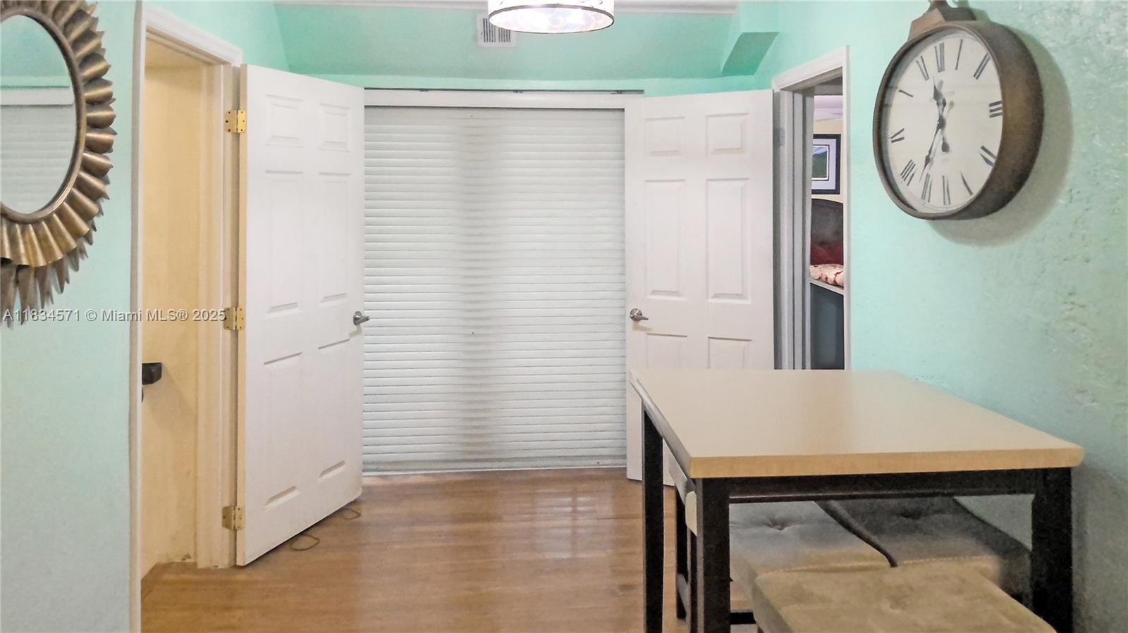 IRONS MANOR HIGH PINE ADD - Residential