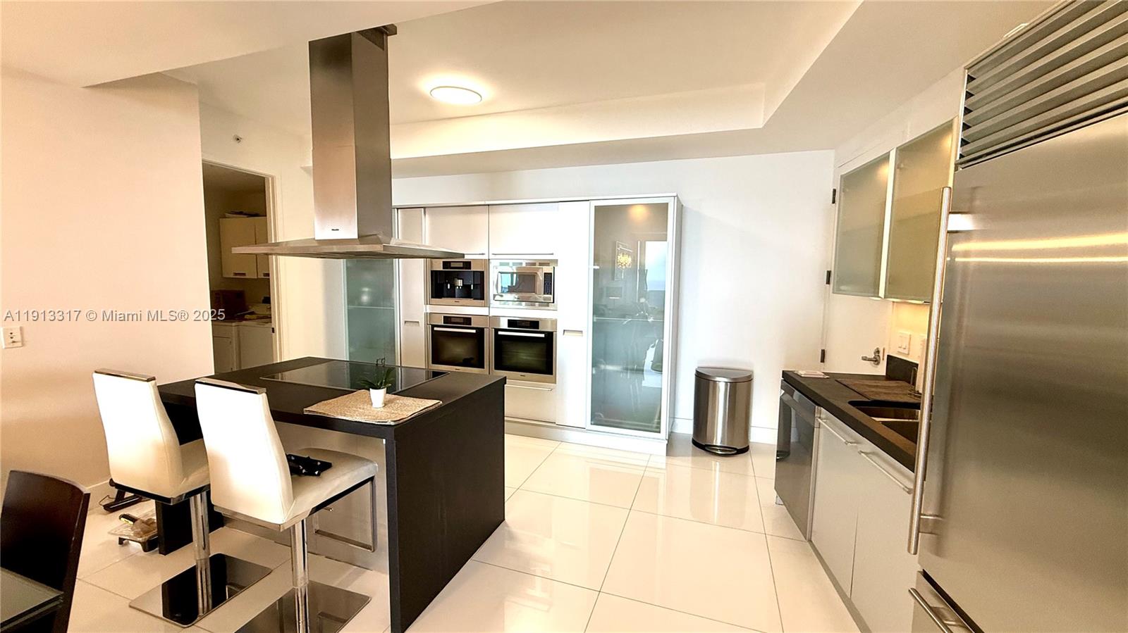 TRUMP ROYALE CONDO - Residential Lease