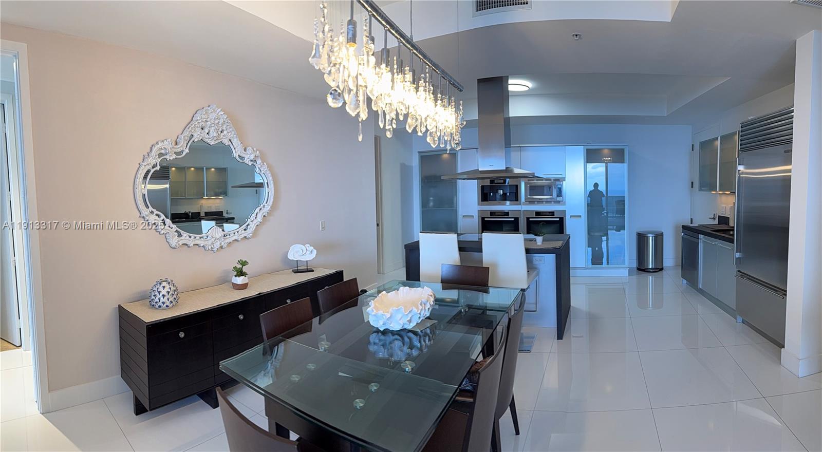 TRUMP ROYALE CONDO - Residential Lease