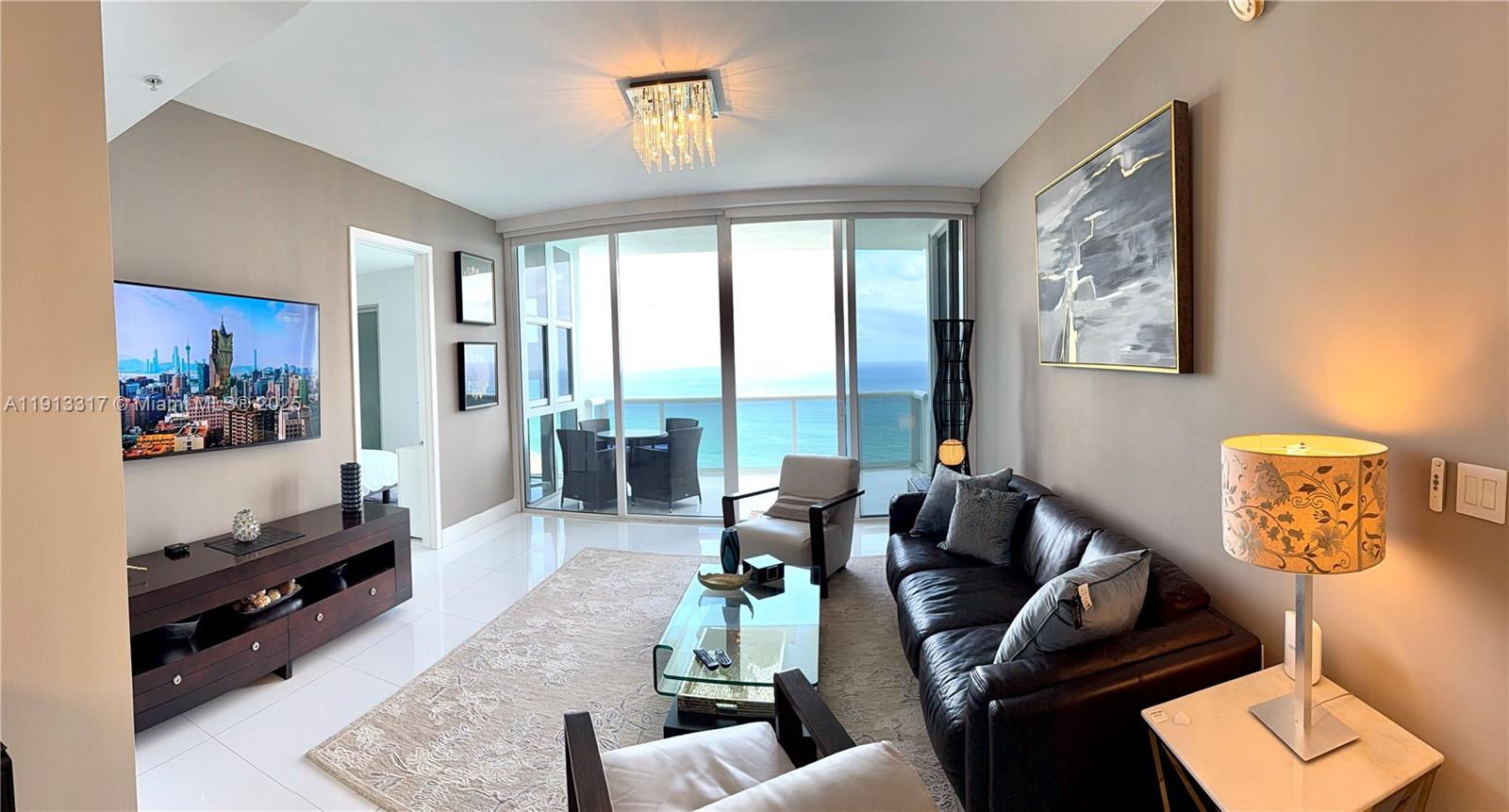 TRUMP ROYALE CONDO - Residential Lease