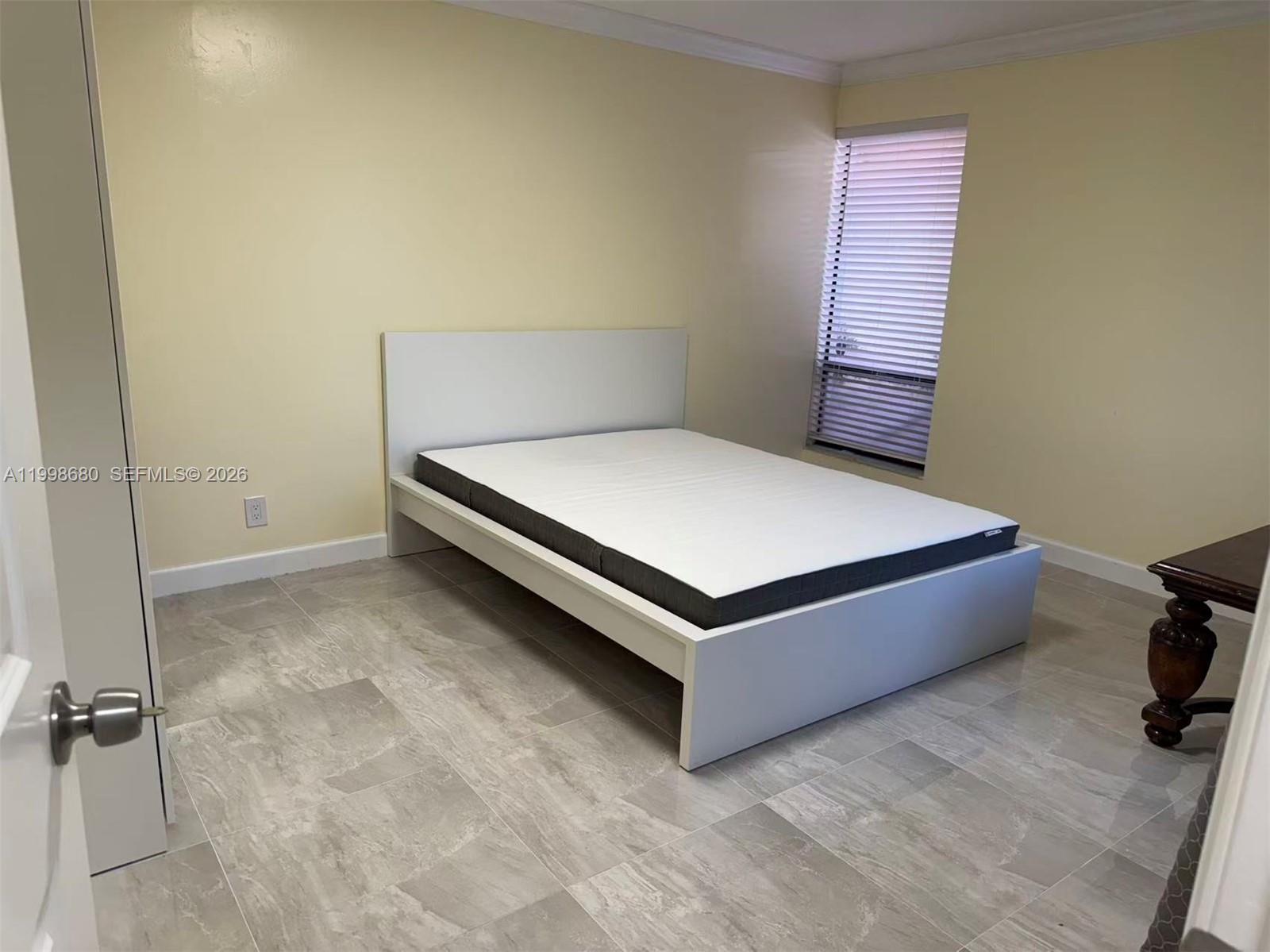 WOODLAKE VILLAGE TOWNHOME - Residential