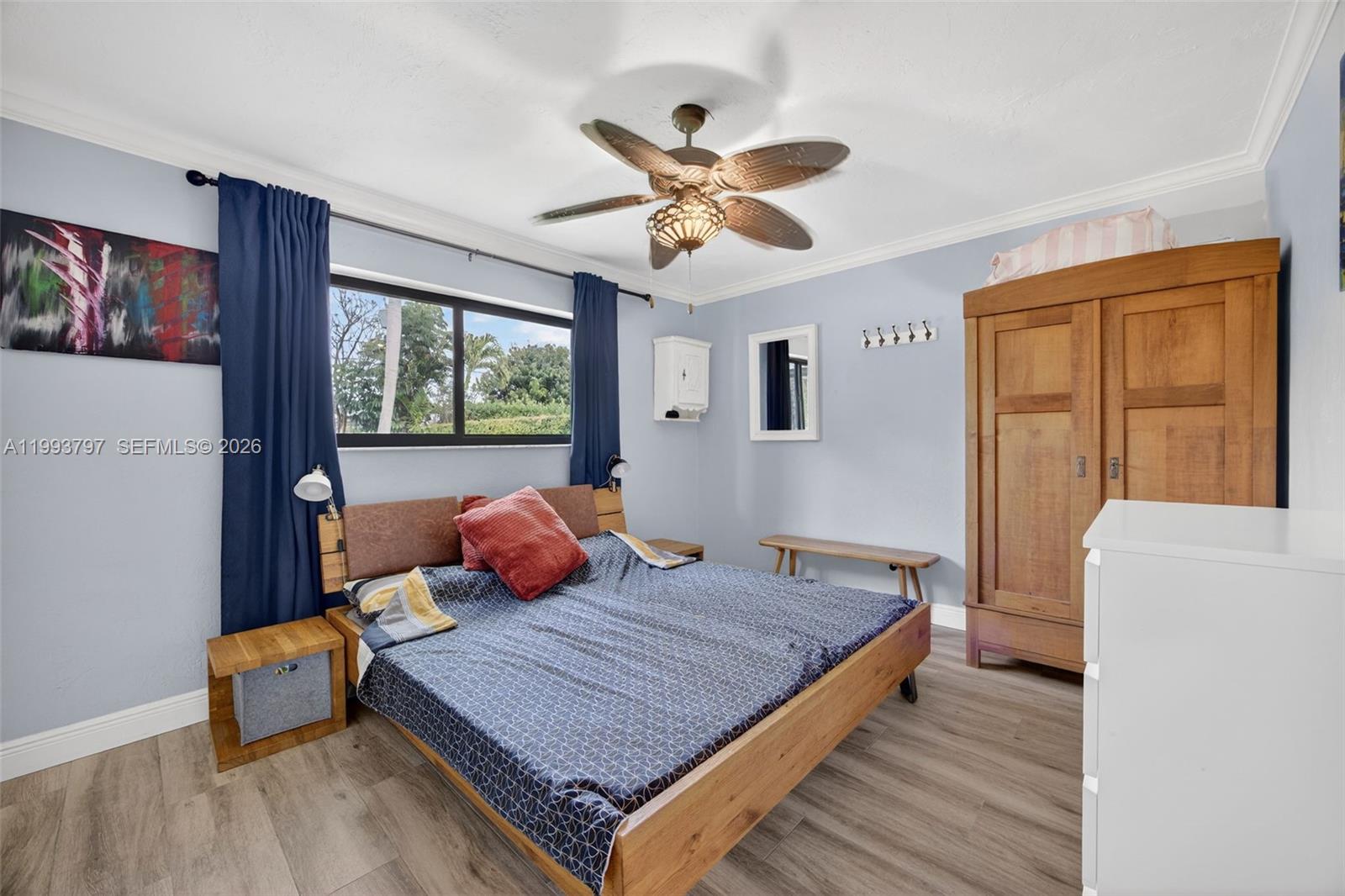 EUREKA DRIVE ESTATES - Residential