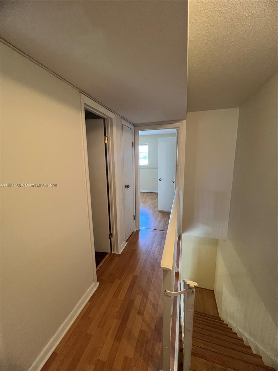KENDALE LK TOWNHOUSE COND - Residential Lease