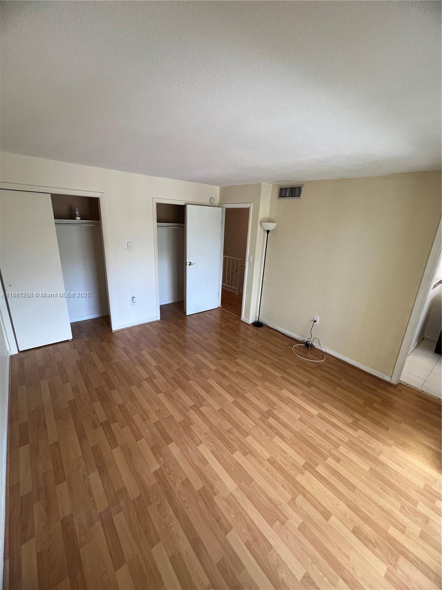 KENDALE LK TOWNHOUSE COND - Residential Lease