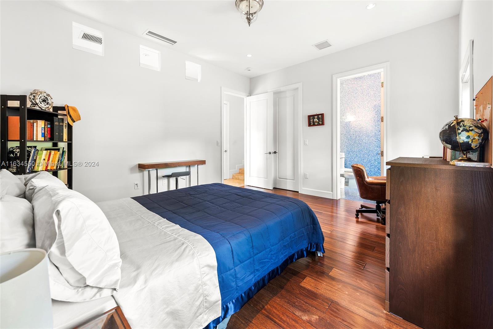 C GABLES RIVIERA SEC 12 - Residential
