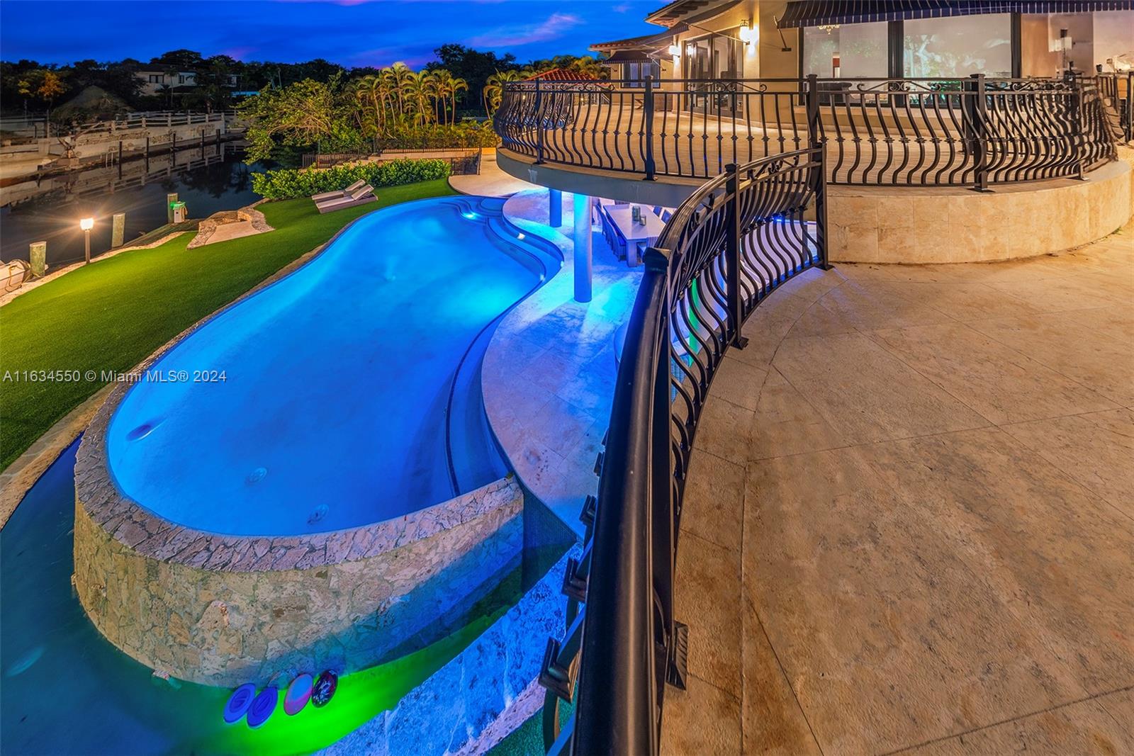 C GABLES RIVIERA SEC 12 - Residential