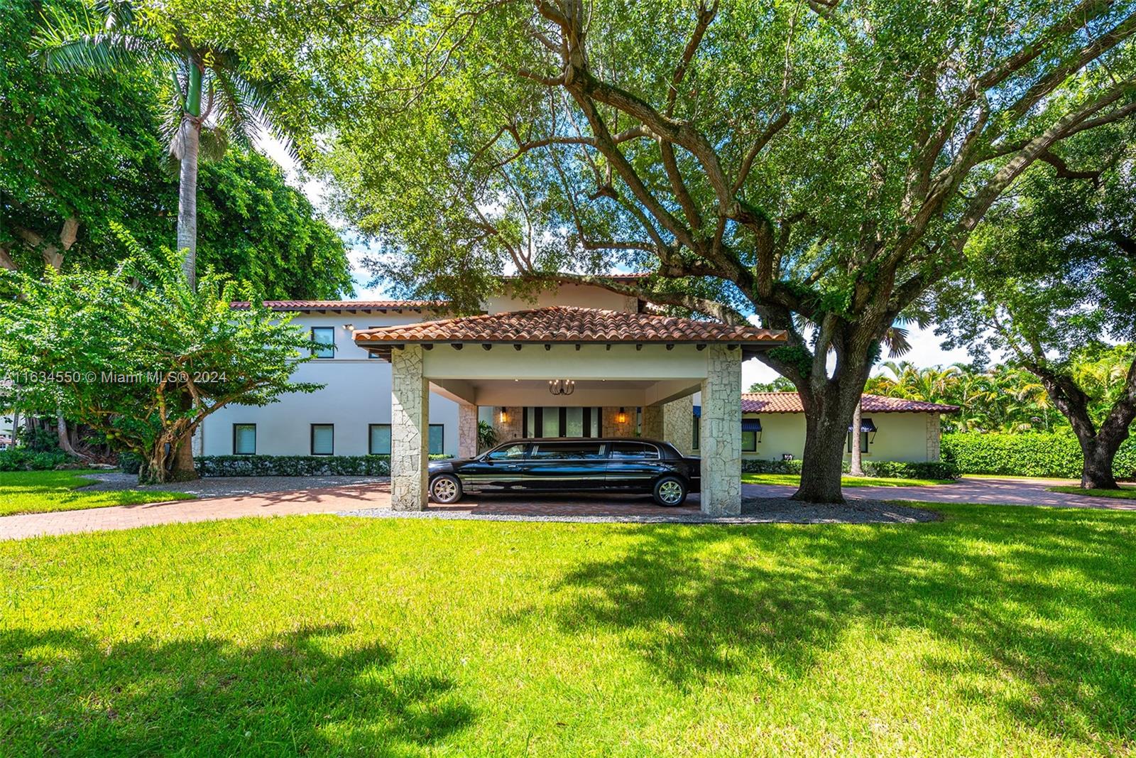 C GABLES RIVIERA SEC 12 - Residential