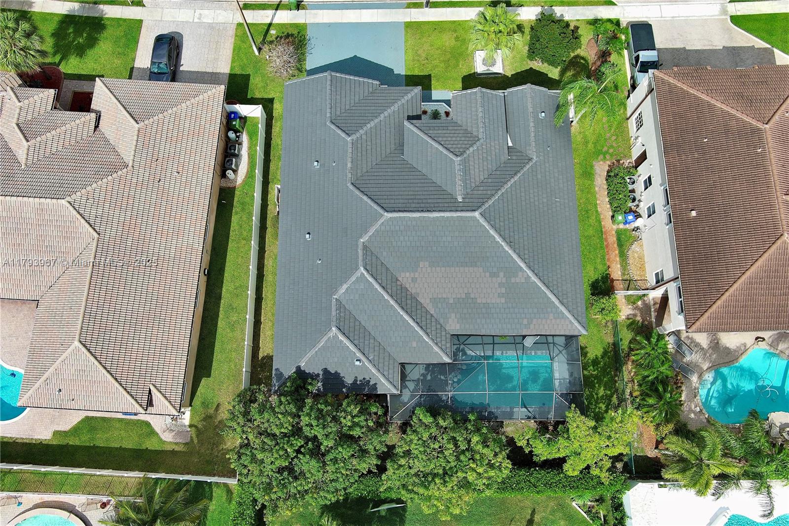 PASADENA AT PEMBROKE SHOR - Residential