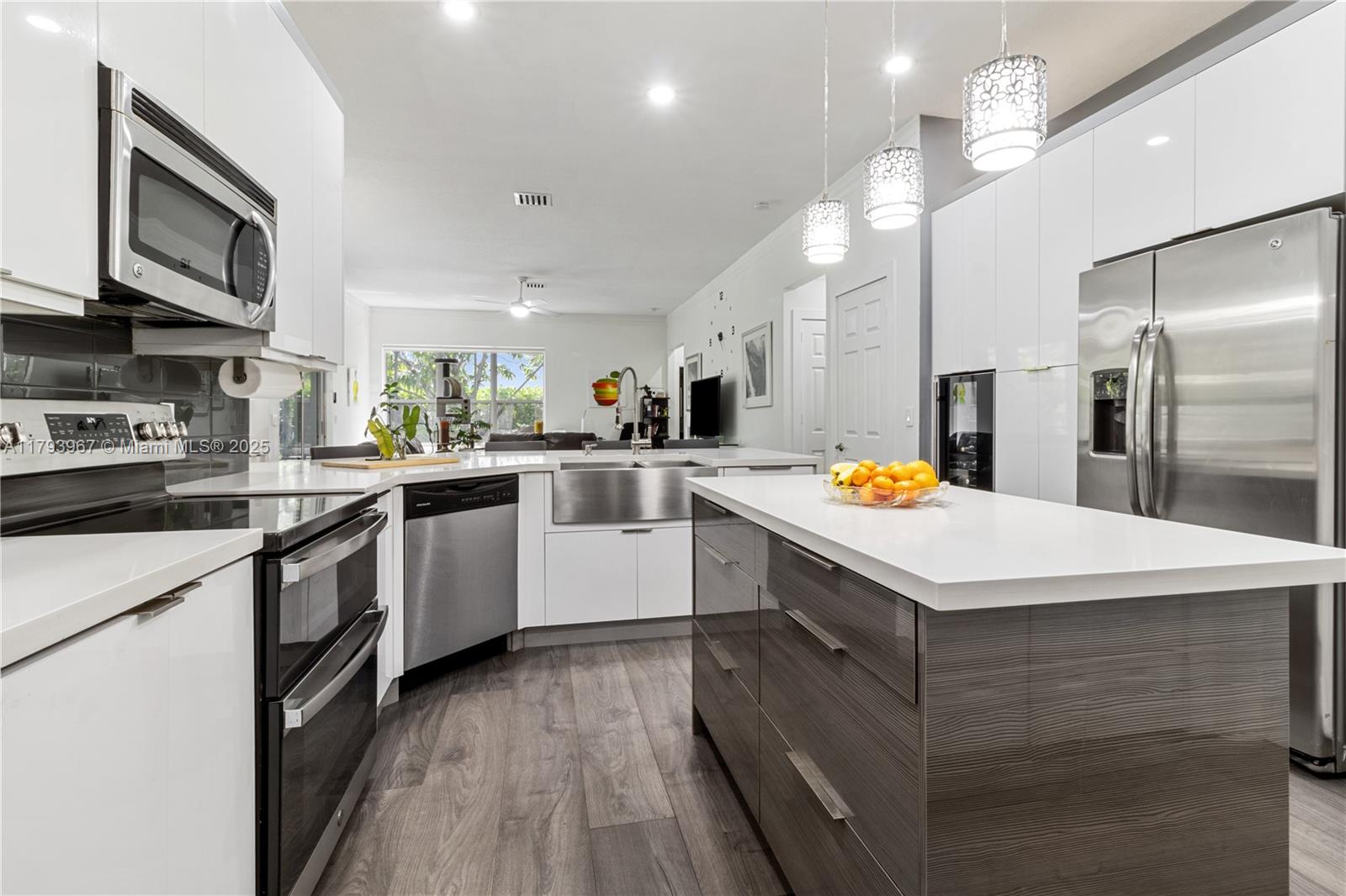 PASADENA AT PEMBROKE SHOR - Residential