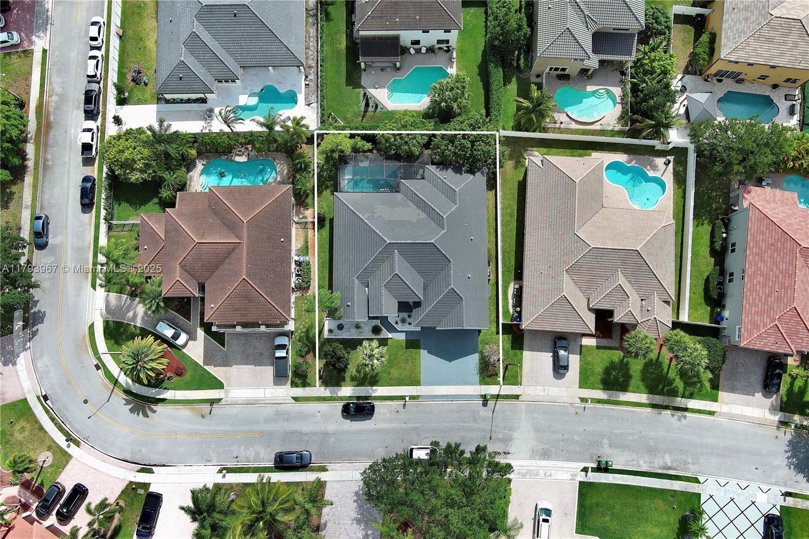 PASADENA AT PEMBROKE SHOR - Residential