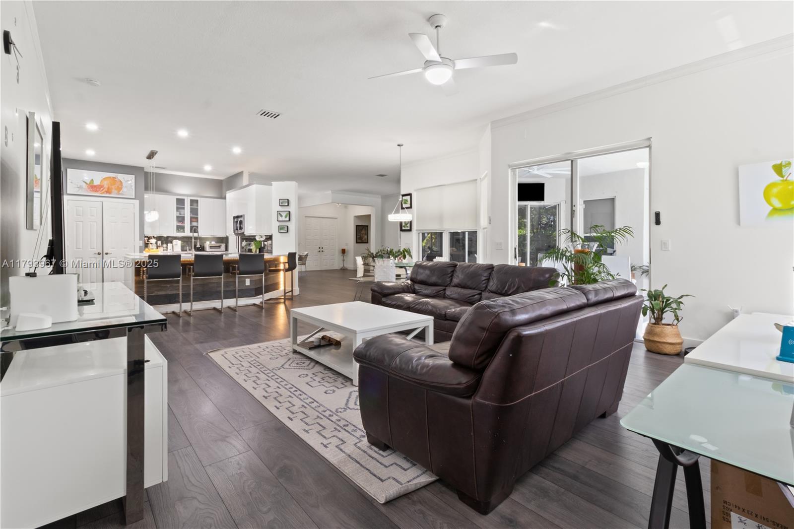PASADENA AT PEMBROKE SHOR - Residential