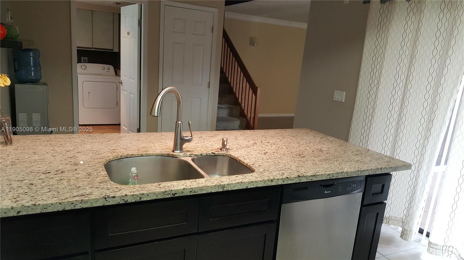 WOODVILLE - Residential Lease