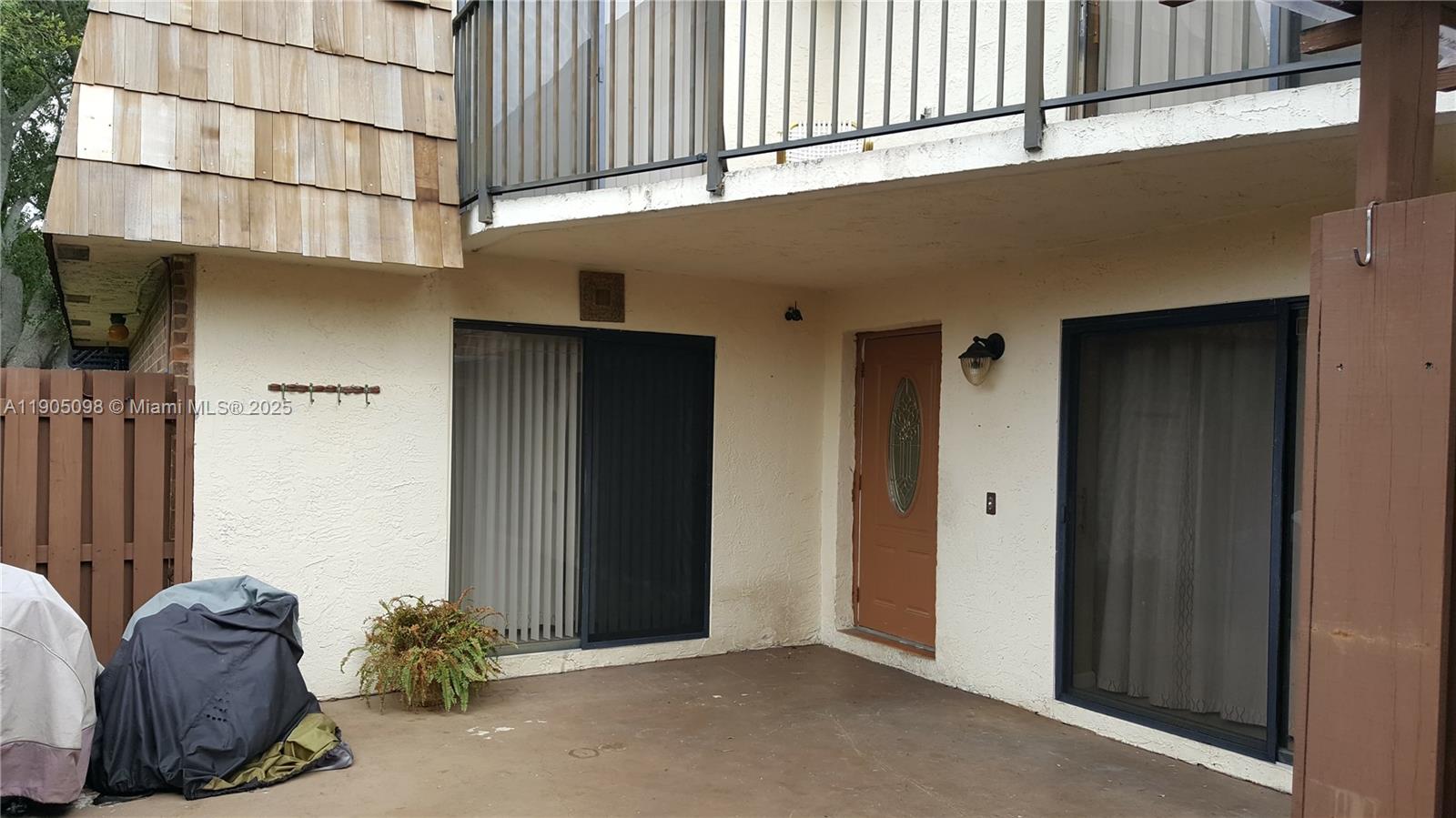 WOODVILLE - Residential Lease