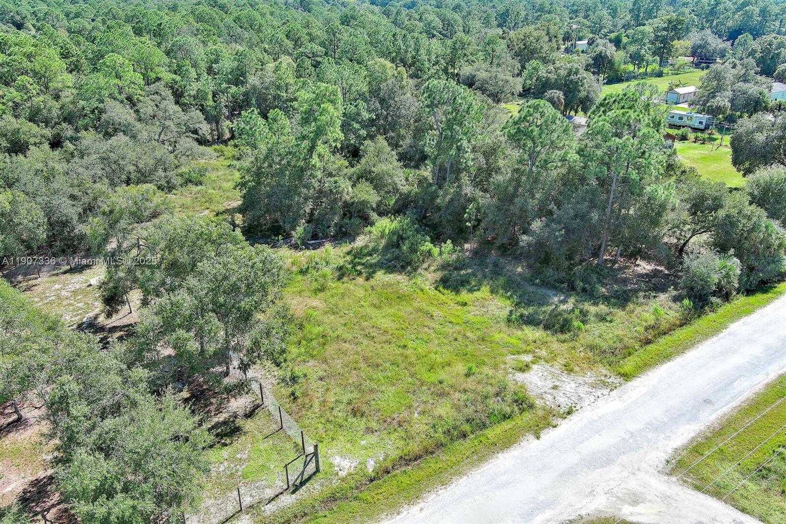 MONTURA RANCH - Land