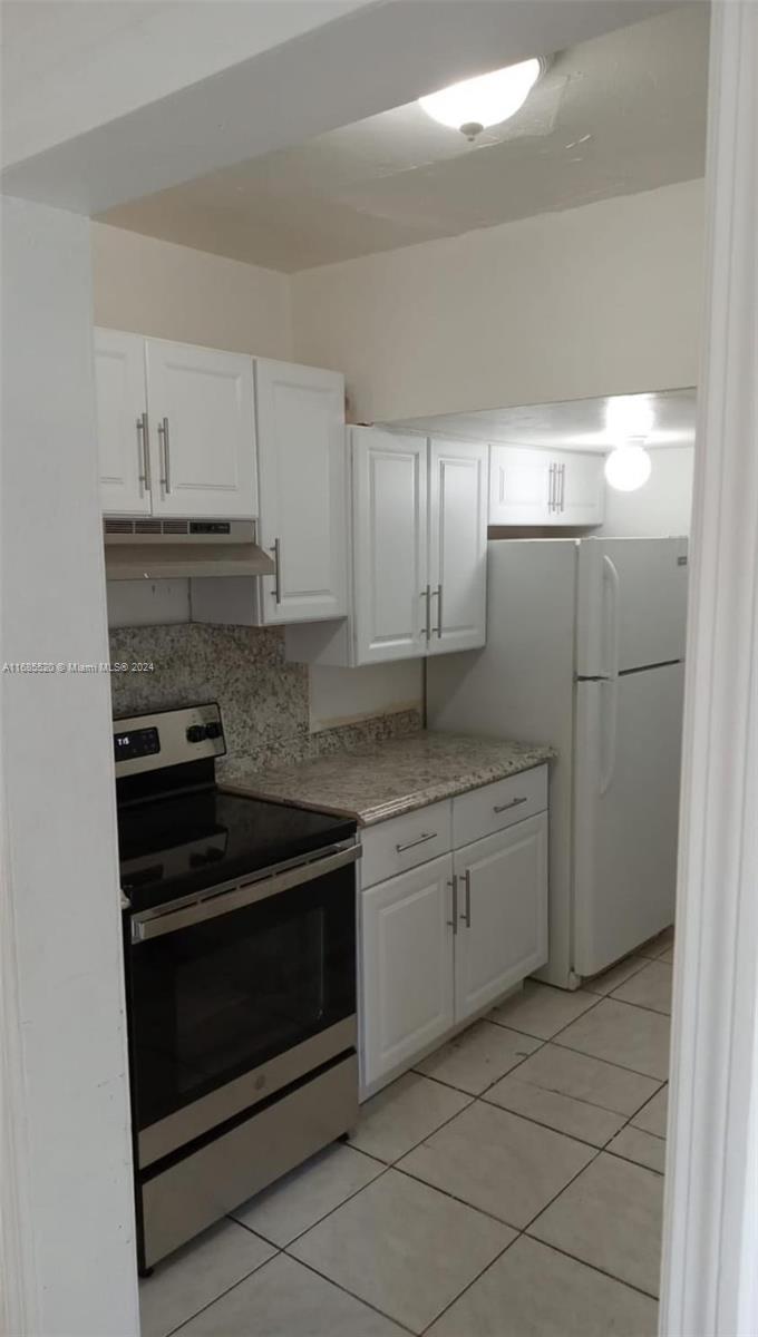 N MIAMI ESTATES - Residential