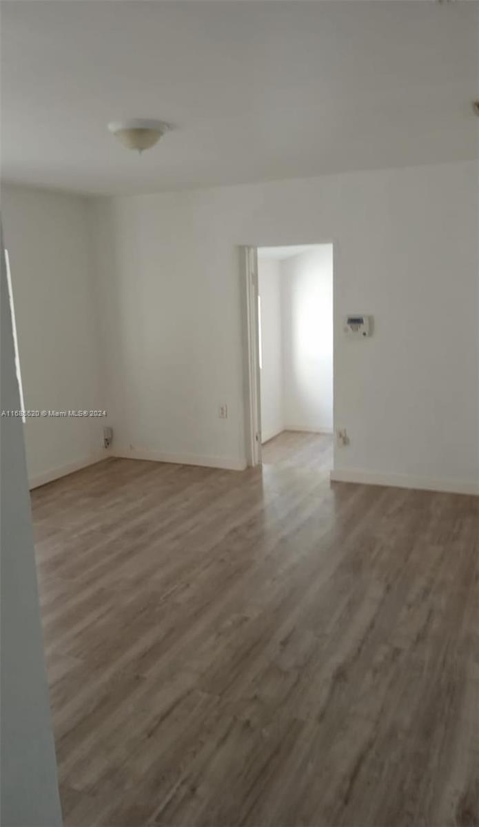 N MIAMI ESTATES - Residential