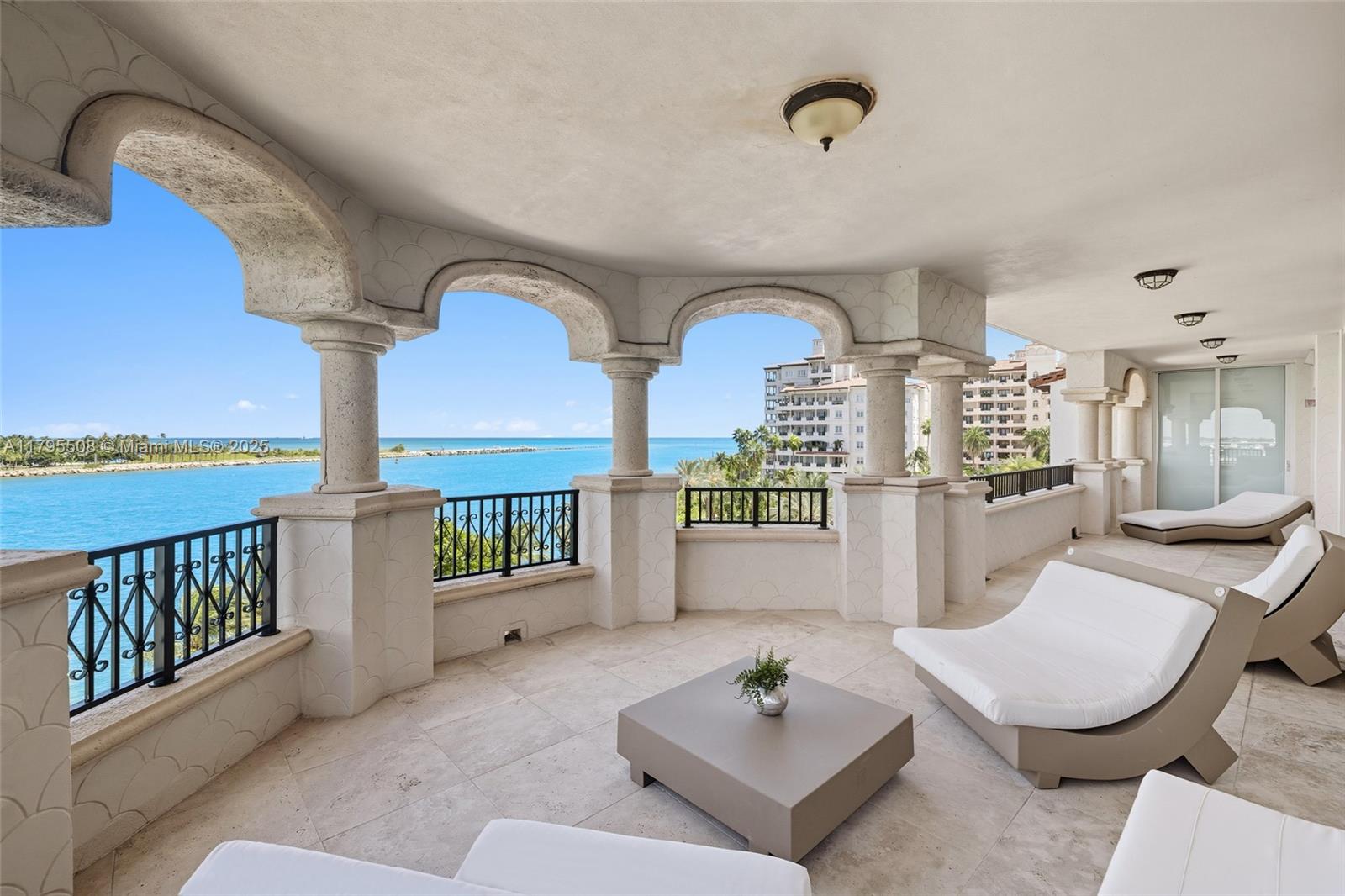 PALAZZO DEL MARE - Residential Lease