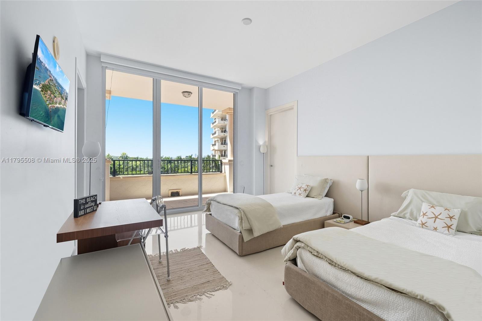 PALAZZO DEL MARE - Residential Lease